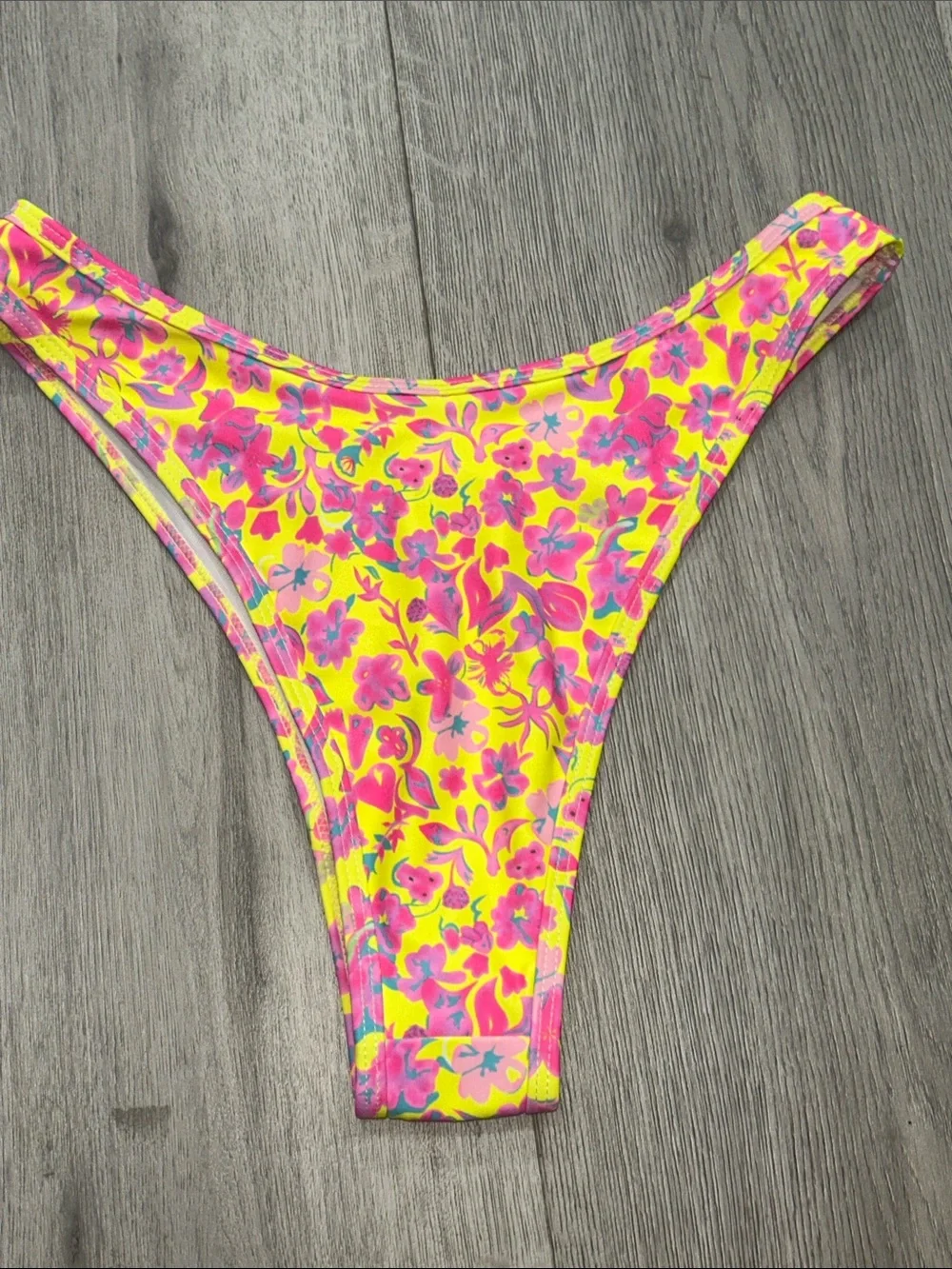 Tripical wildest dreams Yellow & Pink Floral cheeky bikini bottom NEW